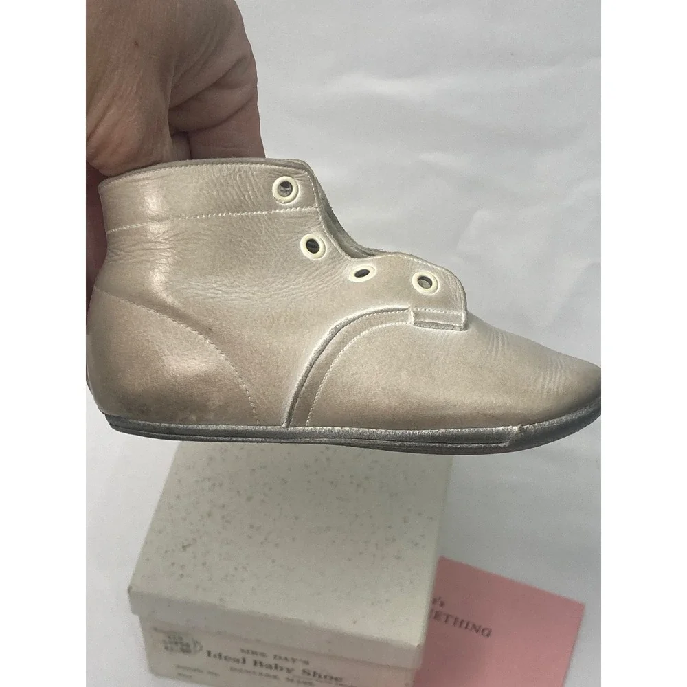 Mrs Day's Ideal Baby‎ Shoe Size 3 White Leather Vintage Original Box